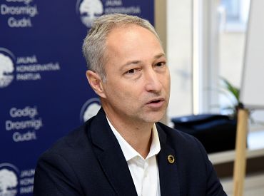 Bordāns: Latvijā sankciju dēļ iesaldēto nekustamo īpašumu vērtība pārsniedz 100 miljonus eiro