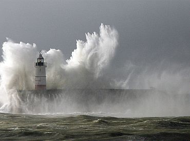 Svētdiena būs lielākoties mākoņaina, naktī pūtīs stiprs vējš