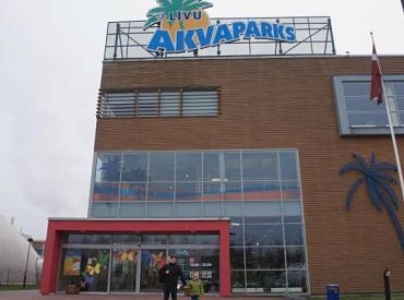 «Дешевле в Эстонию съездить»: латвийцы в шоке от цен в аквапарк Līvu