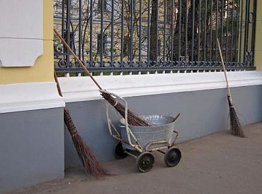 Izsludina 210 miljonus eiro vērto Rīgas ielu uzturēšanas konkursu