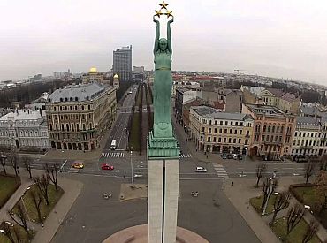 Ceturtdien Rīgā, Brīvības ielā, vairāk nekā trīskārt pārsniegta pieļaujamā putekļu koncentrācija gaisā