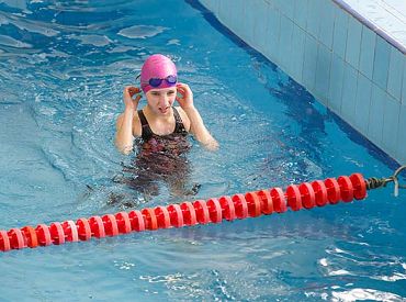 Peldēšanas federācija: Peldbaseinu darbība nav ierobežota un tie turpina darbu