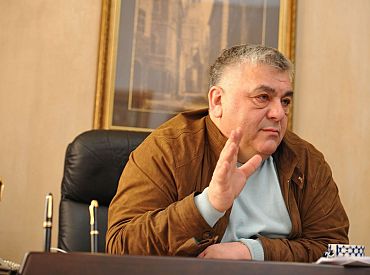 Велено извиниться и заплатить: Гомберг выиграл суд у Лианы Ланги