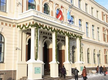 Ārkārtas situācijas laikā Rīgā aizliegs visus publiskos pasākumus ārpus telpām