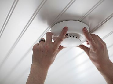 Штраф до 280 евро: пойдут проверки детекторов дыма?