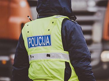 Sestdien policija sākusi 15 lietvedības par ārkārtējās situācijas aizliegumu un ierobežojumu neievērošanu