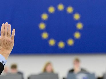 Европарламент требует начать переговоры о вступлении в ЕС Украины и еще двух стран