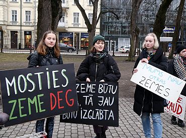 Pētījums: Latvijas iedzīvotāju vidū aug klimata pārmaiņu skeptiķu skaits