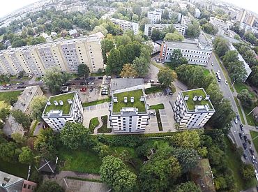 В Пурвциемсе агрессор напал на полицейского с гантелью; страж порядка получил травму
