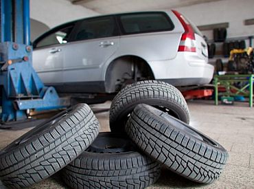 Pētījums: 27% autovadītāju pāriet uz ziemas riepām jau oktobrī