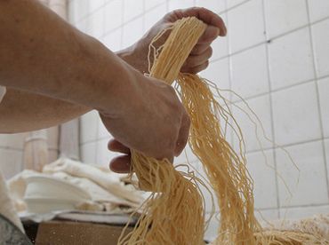 Рисовая лапша уже в Латвии: заменит ли она привычные нам макароны?