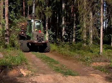 Uzgāžoties traktoram, Ludzā dzīvību zaudē vīrietis