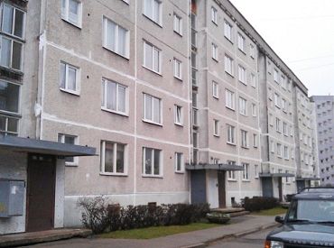 EM rosina ļaut privatizēto dzīvokļu īpašniekiem iegūt īpašumā valsts vai pašvaldības zemes domājamās daļas