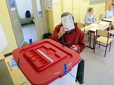 А за деньги? Латвийцы рассказали, как собираются голосовать на евровыборах (ОПРОС)