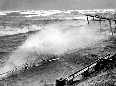 Циклон над Латвией: прощальные дожди и сильный ветер