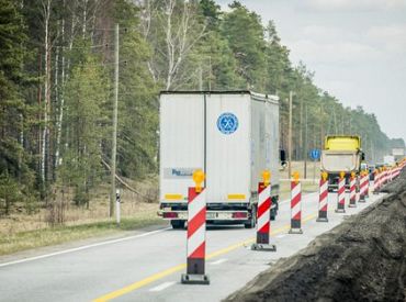 Asociācija: Darba apjoma samazināšanās dēļ ceļu būves nozarē strādājošo skaits šogad varētu samazināties par vairāk nekā 35%