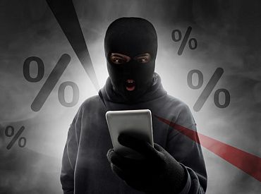 В Латвии коллекторы поставили на счетчик выдуманного персонажа