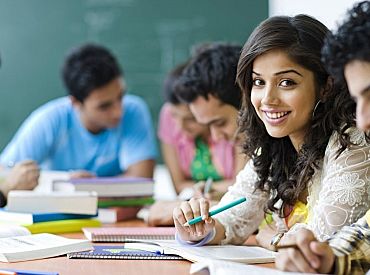 IZM aicina pilnveidot likumu, lai novērstu nelegālās migrācijas riskus, kā aizsegu izmantojot izglītības iegūšanu