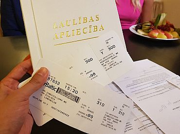 Gan pircēju, gan pārdevēju interesēs būtu pagarināt biļešu atmaksas termiņu