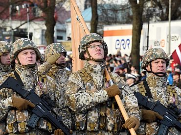 Valsts svētku pasākumu laikā Rīgā noteikti satiksmes ierobežojumi