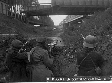 Bauskas Motormuzejā atklās izstādi par godu Latvijas armijas simtgadei