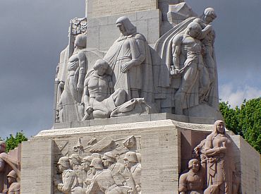 Rīgas dome plāno nodot valsts īpašumā zemi zem Brīvības pieminekļa