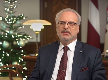 Valsts prezidents iedzīvotājus mudina sapņot, bet darīt to gudri