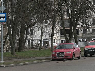 На нескольких улицах Риги введён запрет на парковку: на каких?