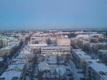 Lietuvā koronavīrusa dēļ kontrolē lidostās un uz robežām iesaistīs karavīrus; Šauļos ieteikts atcelt masu pasākumus