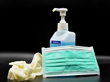 Infektoloģe: Covid-19 uzliesmojums Latvijā nav vērtējams kā būtisks, tomēr modrība zaudēta par agru