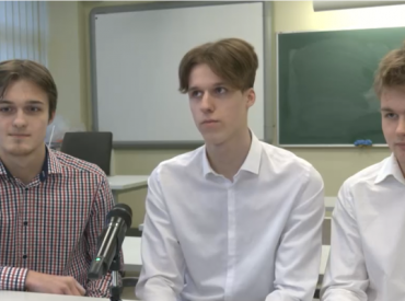 Mūsu laika varoņi: trīs jaunieši Mežciemā izglābj sievieti no laupītāja uzbrukuma