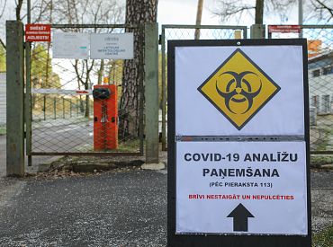 Augstā pieprasījuma dēļ pieaug gaidīšanas laiks uz Covid-19 testa veikšanu