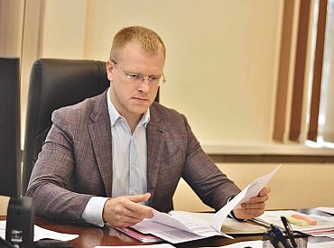 Bijušais Daugavpils mērs Elksniņš izrakstīts no slimnīcas pēc slimošanas ar Covid-19