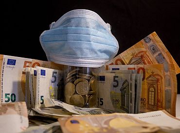 Par 300 miljoniem eiro palielina līdzekļu apjomu neparedzētiem gadījumiem