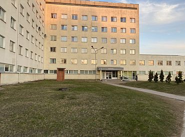 Informācija par atkārtoti pārbaudītiem četriem apšaubāmiem Covid-19 testiem Rēzeknes slimnīcā vēl nav saņemta