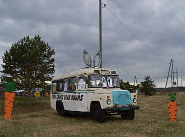 Lieldienās būs izmaiņas sabiedriskā transporta, autostāvvietu un klientu apkalpošanas centru darbībā
