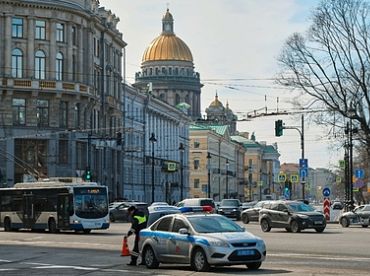 Россия впервые сообщила об атаке дронов в Ленинградской области. Почему это важно?