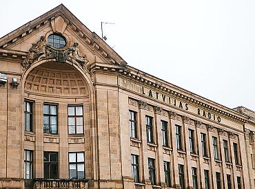 Корреспондент Латвийского радио в Украине недовольна зарплатой: «Вдвое меньше, чем в стране, где нет войны!»