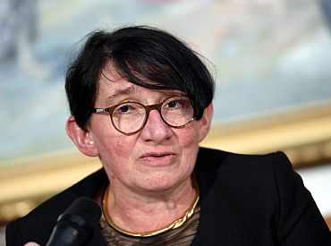 Francijas vēstniecei Latvijā piešķirts Triju Zvaigžņu ordenis