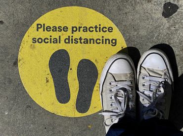 Spēkā stājas virkne ar ārkārtējo situāciju saistītu ierobežojumu