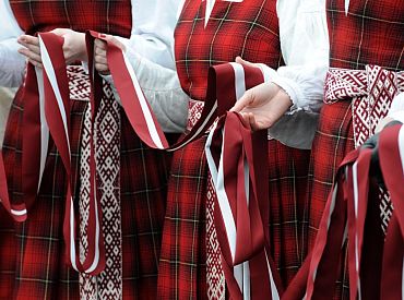 Remigranti pēc atgriešanās Latvijā aizvien mazāk atkārtoti aizbrauc