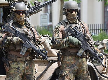 В Баварии полиция и армия устроили перестрелку на учениях