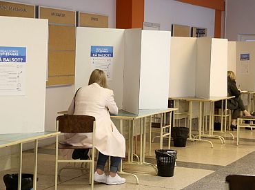 Rīgas domes vēlēšanās rekordzema aktivitāte — nobalsojuši 40,58% vēlētāju