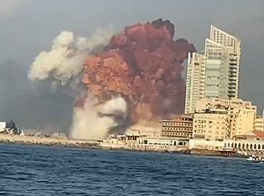 Divos sprādzienos Beirūtā vairāk nekā 100 bojāgājušie un aptuveni 4000 ievainoti
