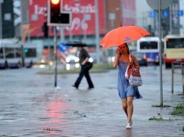 Arī pirmdien Latvijā gaidāms īslaicīgs lietus un pērkona negaiss