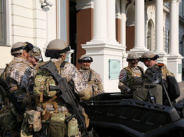 Тысячи земессаргов и резервистов поставят под ружье: большие учения по мобилизации этой осенью