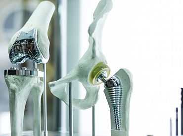 «Умная нога»: ученые разработали протез, управляемый силой мысли