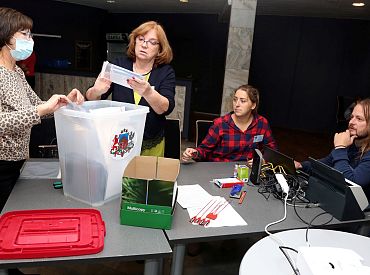 Balsu pārskaitīšana trijos iecirkņos nav ietekmējusi jaunievēlētās Rīgas domes sastāvu