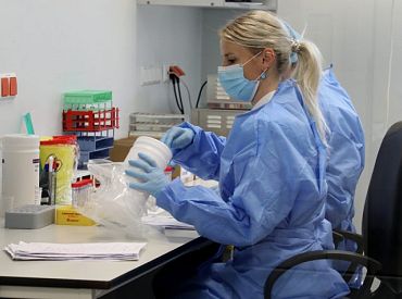 Trešo dienu atklājot vairāk nekā 1100 jaunus slimniekus, kumulatīvais rādītājs pārsniedzis 500