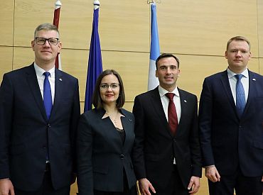 Rīgas dome ievēlē trīs vicemērus — Ķirsi, Smiltēnu un Ozolu